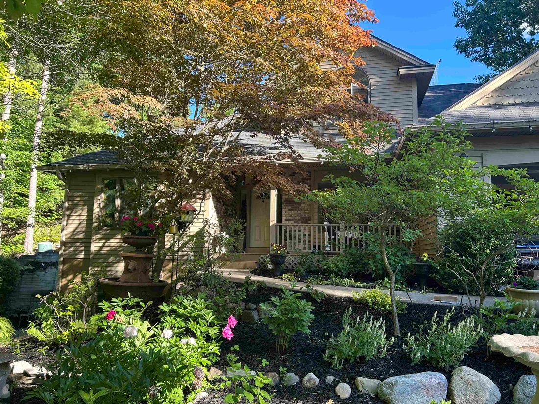 House in Traverse City, Michigan, United States 2 - 18307307