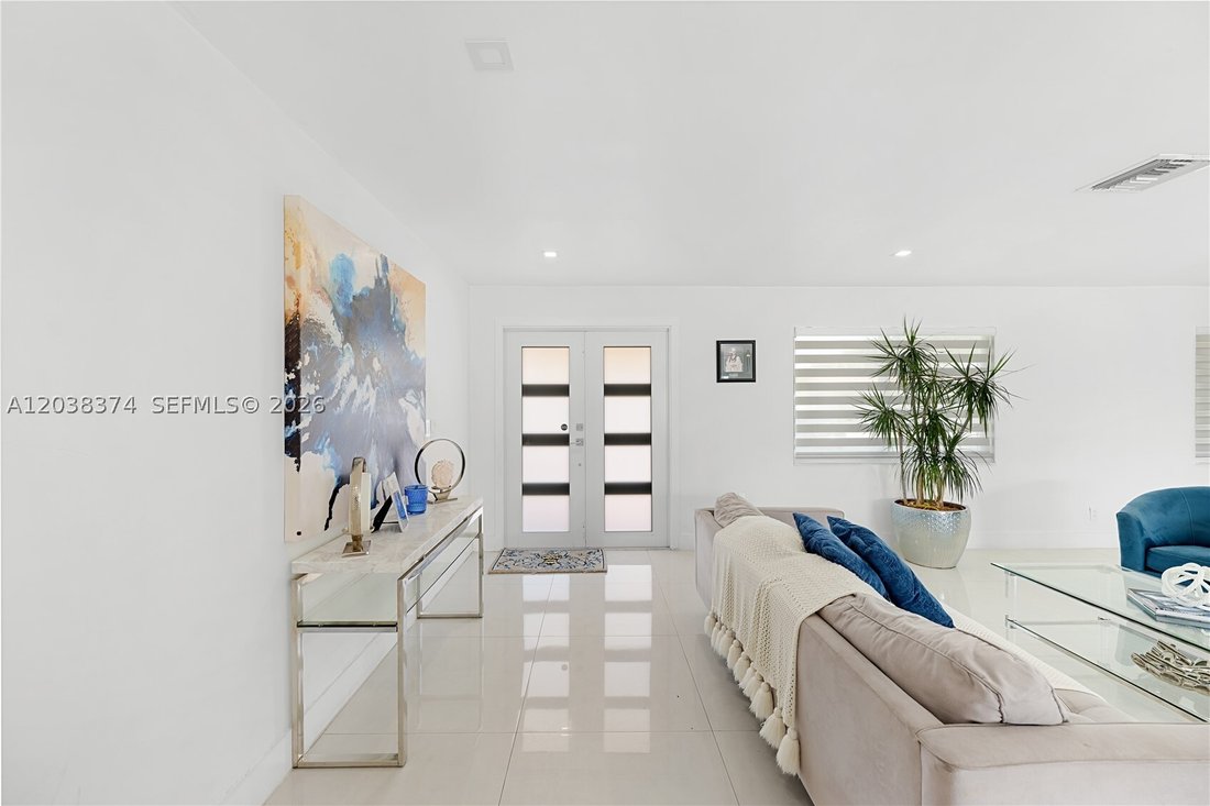 House in Miami, Florida, United States 4 - 18306415