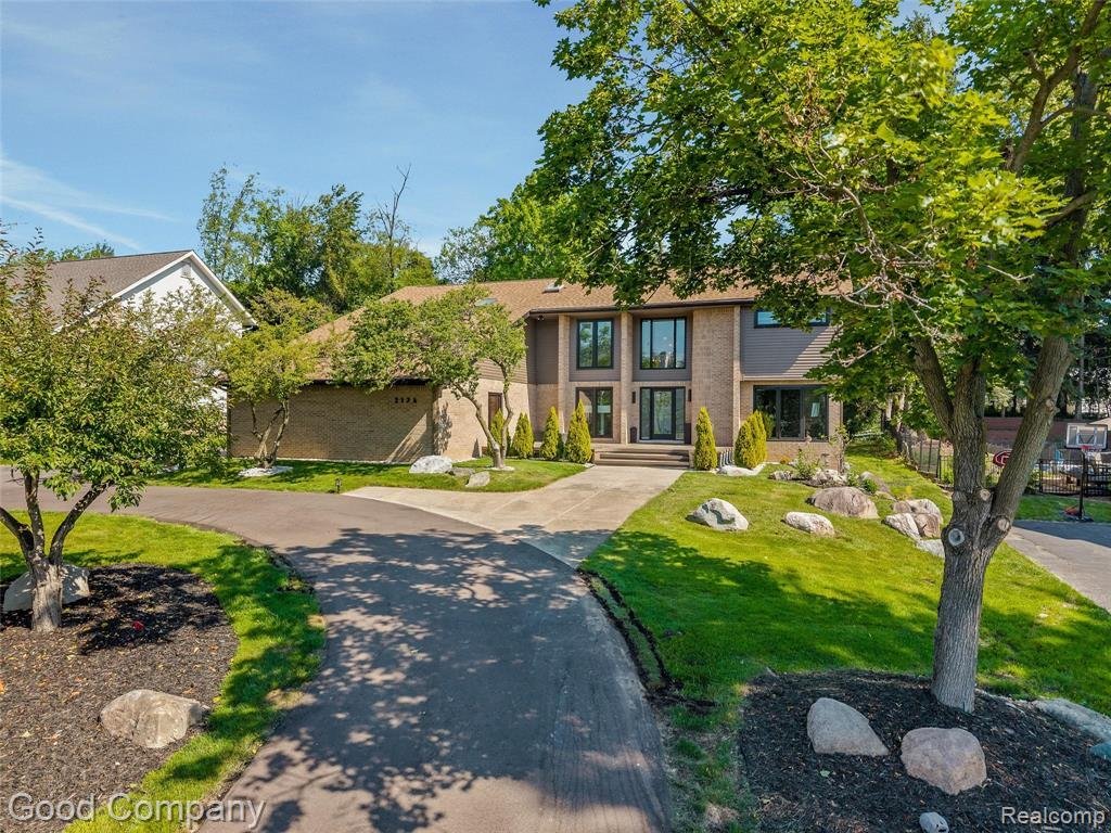 House in Orchard Lake Village, Michigan, United States 3 - 18307838
