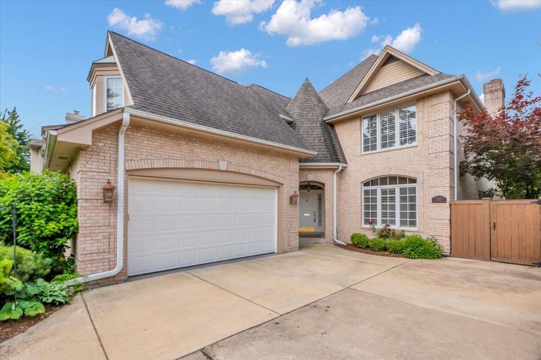 House in Hinsdale, Illinois, United States 1 - 18306650