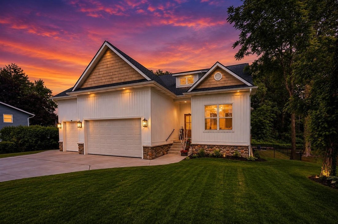 House in Portage, Michigan, United States 1 - 18307651