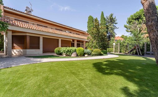 House in Hortaleza, Madrid, Spain 1