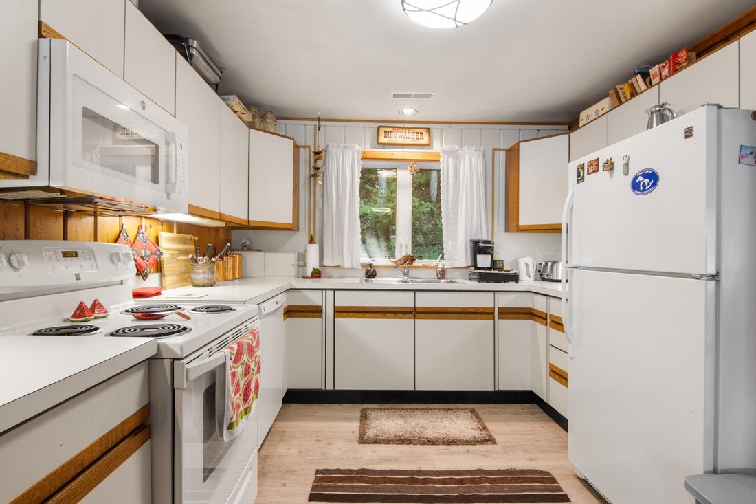House in Elk Rapids, Michigan, United States 4 - 18307786