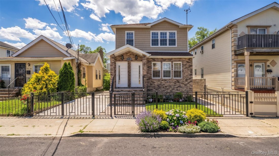 House in New York, New York, United States 1 - 18306097