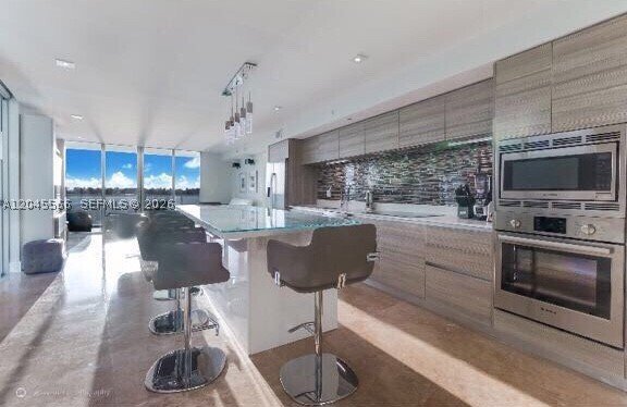 Condo in Miami Beach, Florida, United States 3 - 18306435