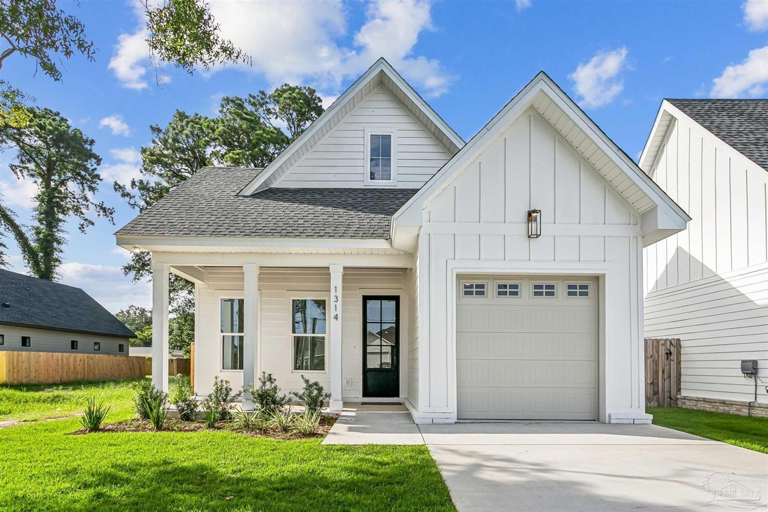 House in Pensacola, Florida, United States 1 - 18306028