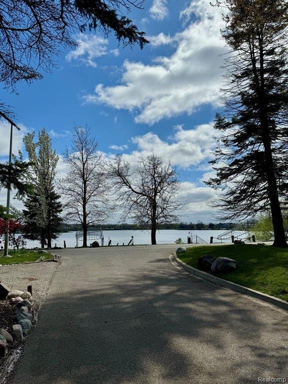 House in Orchard Lake Village, Michigan, United States 5 - 18307619