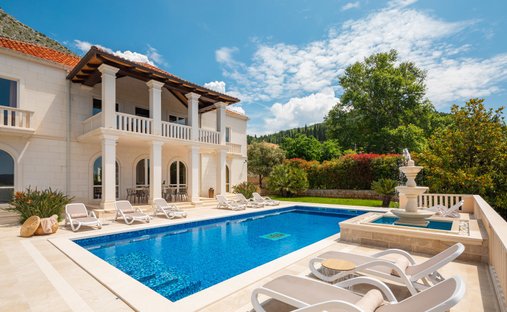House in Brsecine, Dubrovnik-Neretva County, Croatia 1
