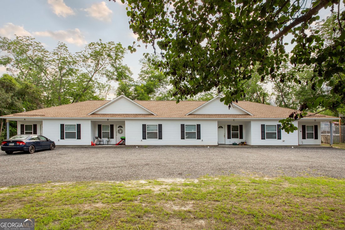 Waycross, Georgia, United States 2 - 18306740