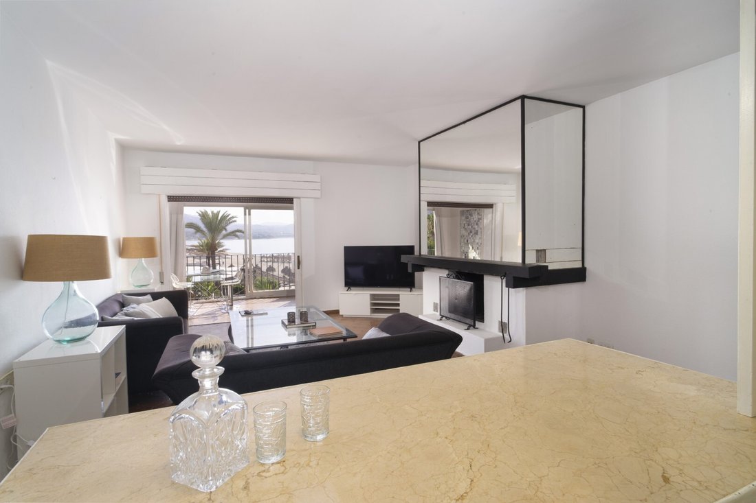 Apartment in Puerto Banus, Marbella, Spain 5 - 18306498