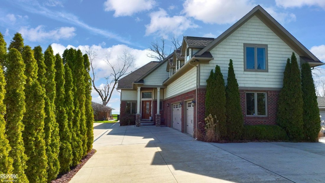 House in St. Clair Shores, Michigan, United States 3 - 18307338