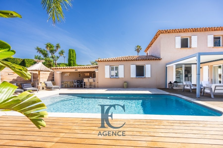 Casa a Sanary-sur-Mer, Provenza-Alpi-Costa Azzurra, Francia 1 - 18306270