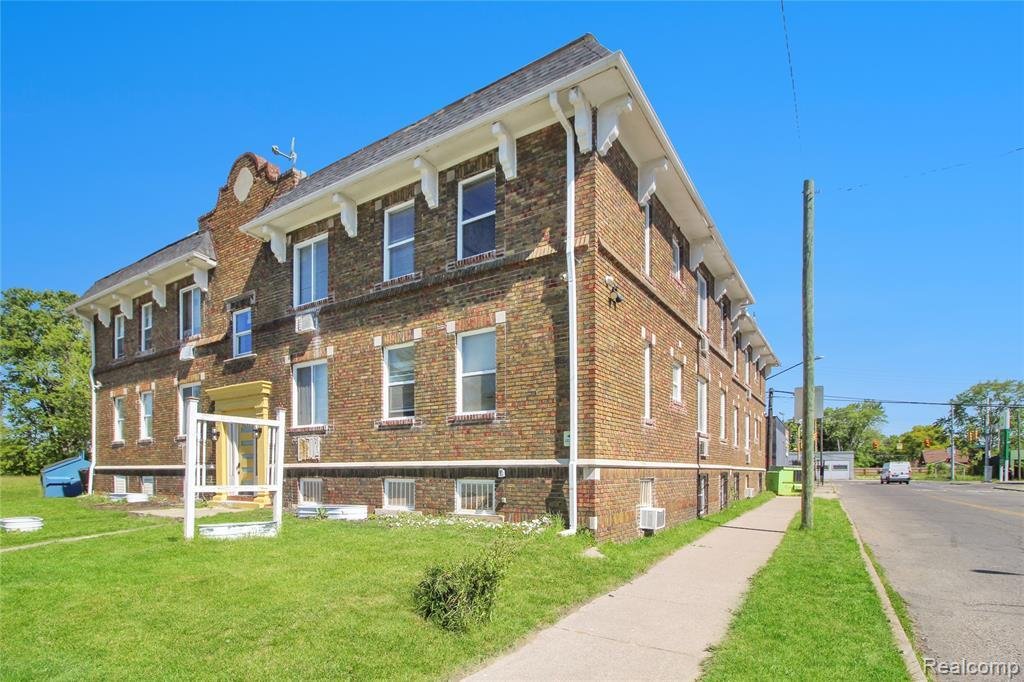 Detroit, Michigan, United States 4 - 18309153