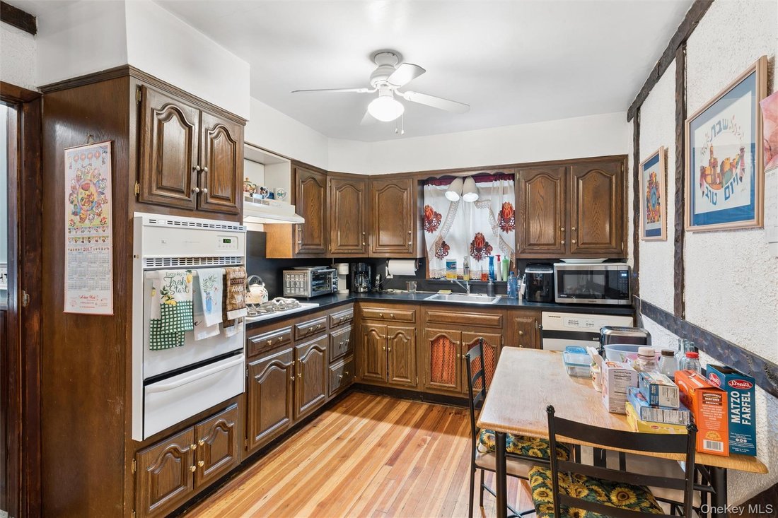 House in Woodmere, New York, United States 5 - 18306713