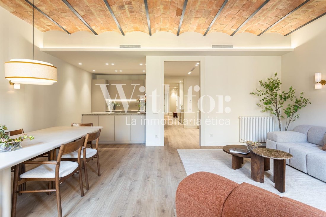 Apartment in Eixample, Barcelona, Spain 4 - 18300681