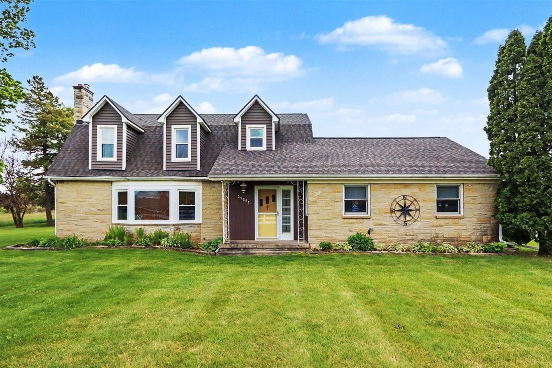 House in Paw Paw, Michigan, United States 3 - 18307073