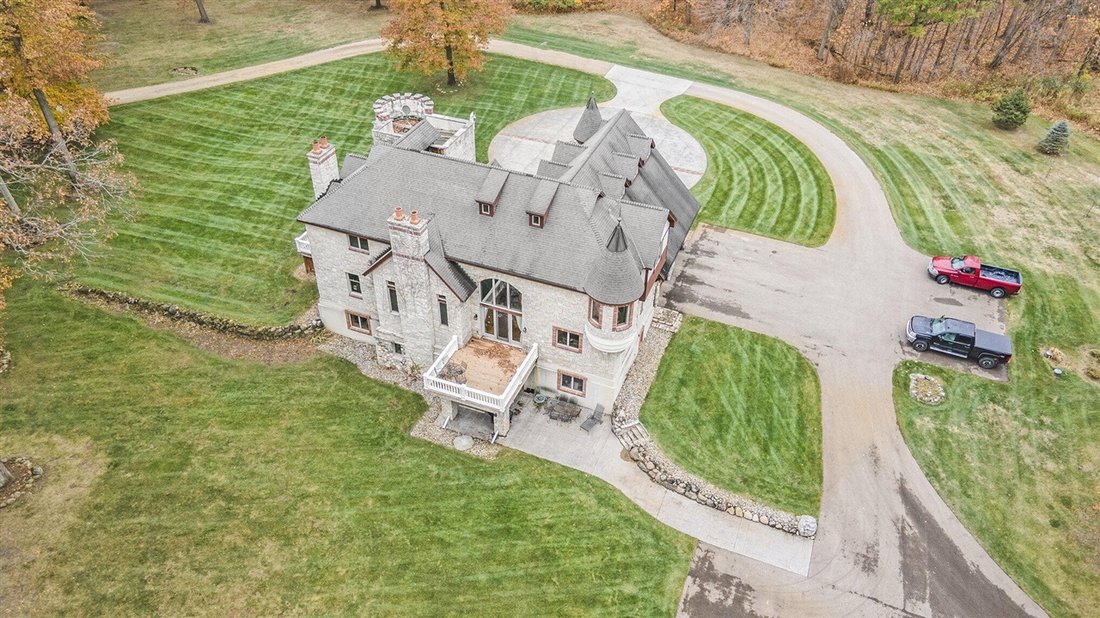 House in Allegan, Michigan, United States 5 - 18308396