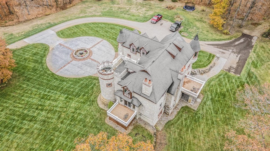 House in Allegan, Michigan, United States 4 - 18308396