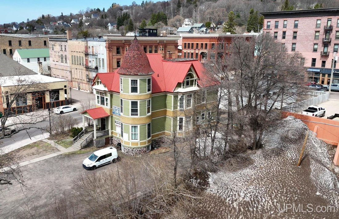 House in Hancock, Michigan, United States 3 - 18307606