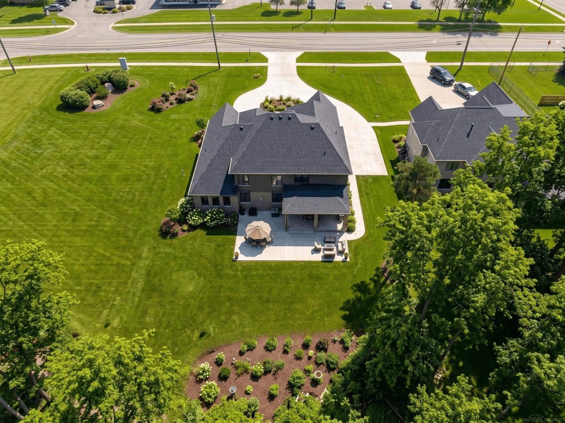 House in Rochester, Michigan, United States 3 - 18307152