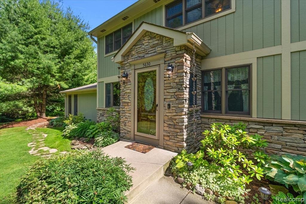 House in Township of Hamburg, Michigan, United States 4 - 18307676