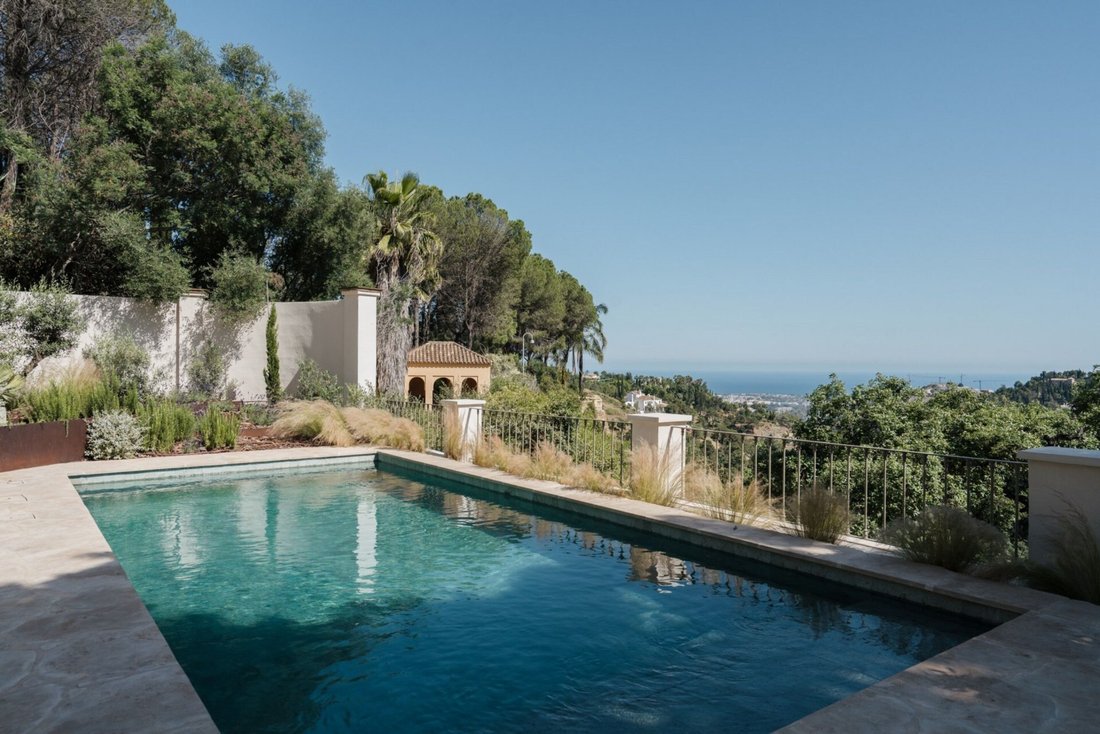 Villa in El Madroñal, Benahavis, Spain 3 - 18306382