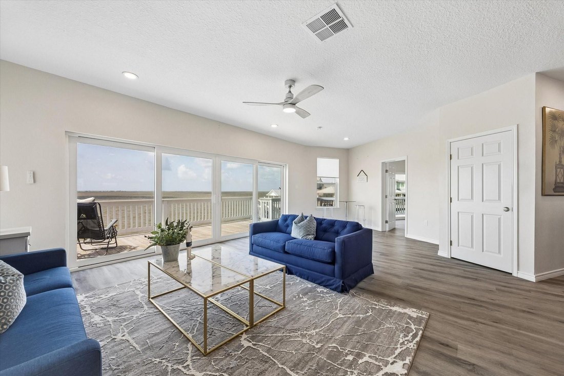 House in Galveston, Texas, United States 5 - 17997013