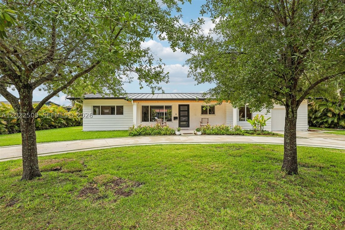 House in Miami, Florida, United States 1 - 17987974