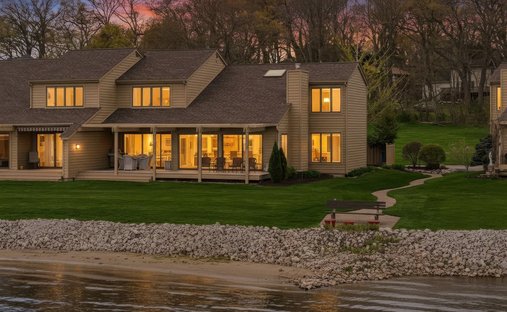 Condo in Fruitport Charter Township, Michigan, United States 1