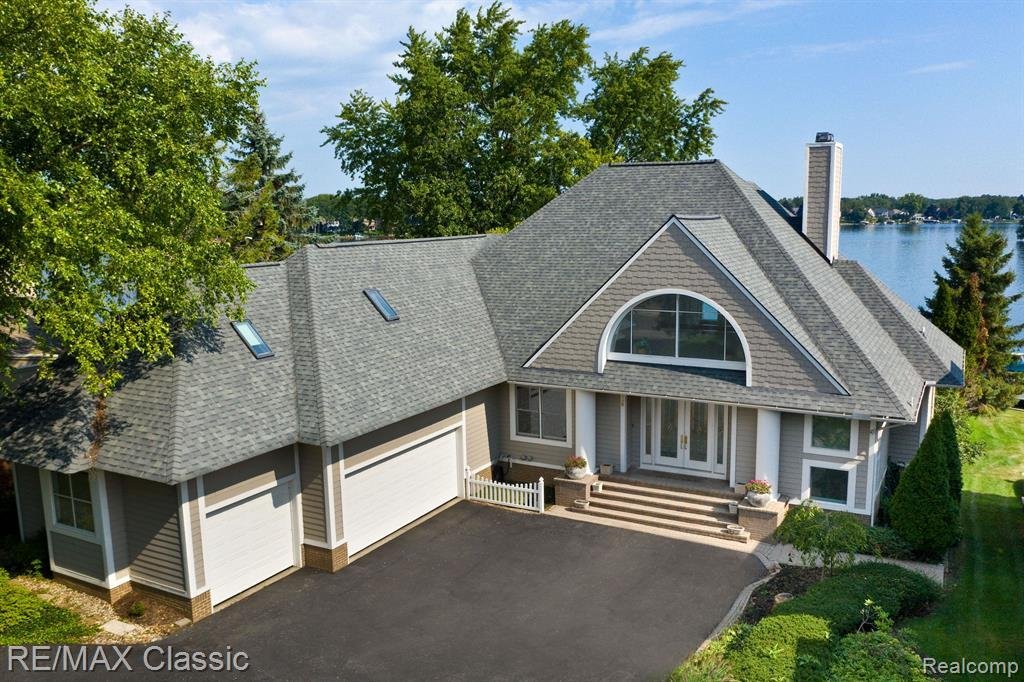 House in Walled Lake, Michigan, United States 3 - 18307282