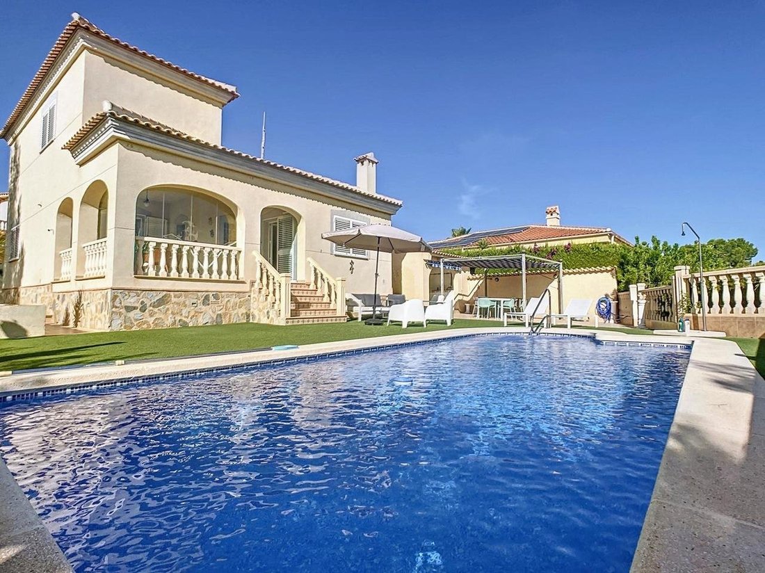 House in Pilar de la Horadada, Valencian Community, Spain 2 - 18306951