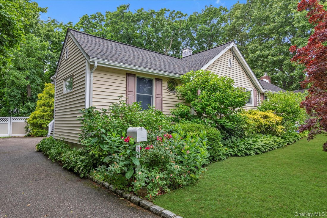 House in Amityville, New York, United States 3 - 18063928