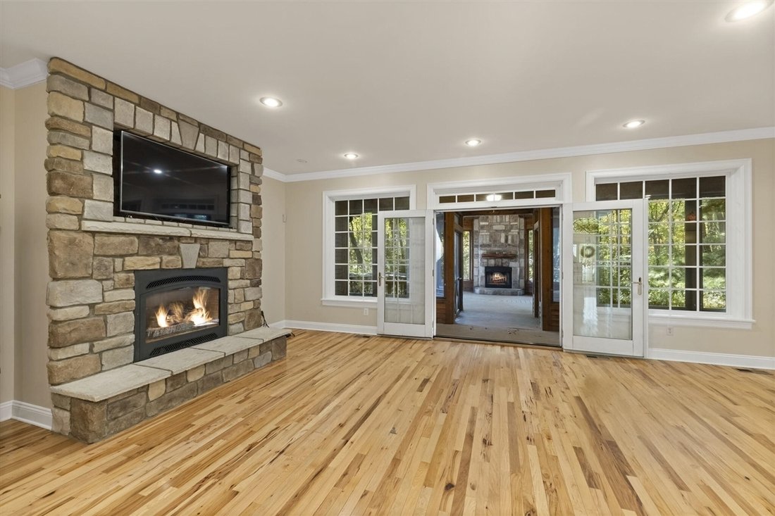 House in Sawyer, Michigan, United States 5 - 18309370