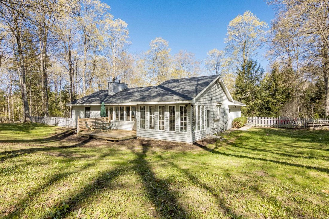 House in Traverse City, Michigan, United States 1 - 18309481