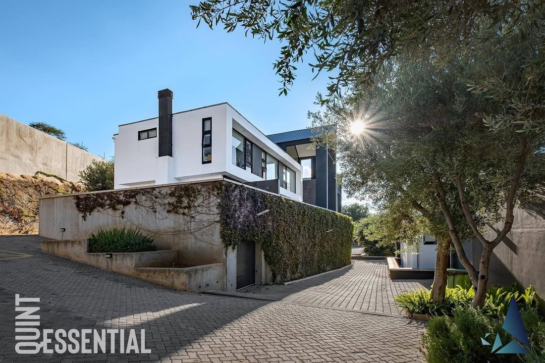 Townhouse in Windhoek, Khomas Region, Namibia 2 - 18306003