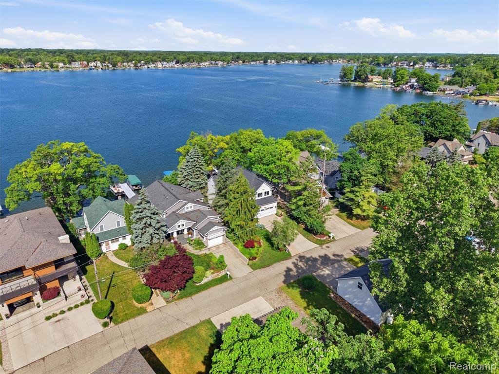 House in Fenton, Michigan, United States 4 - 18309656