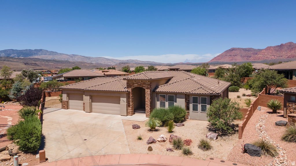 House in Ivins, Utah, United States 3 - 18306021