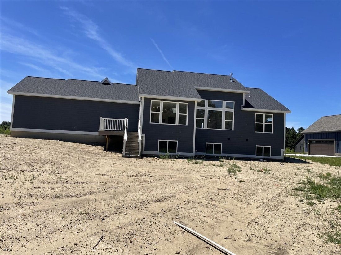 House in Fennville, Michigan, United States 2 - 18309298