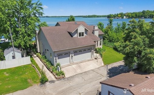 House in Shelbyville, Michigan, United States 1