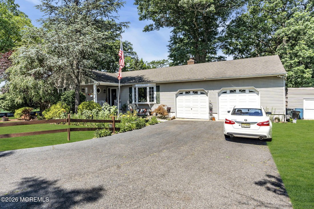 House in Matawan, New Jersey, United States 2 - 18301323