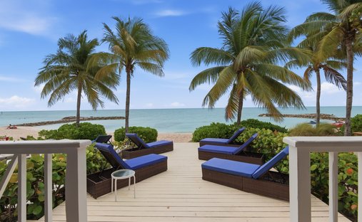 Townhouse in Nassau, New Providence, The Bahamas 1