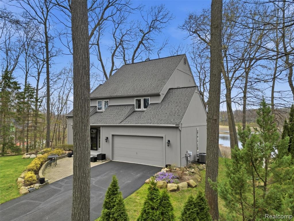 House in Township of Hamburg, Michigan, United States 1 - 18308412
