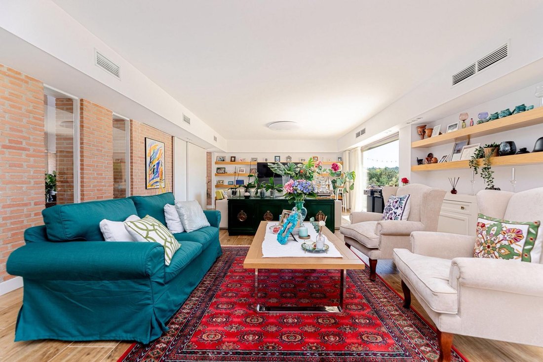 Villa in Las Rozas de Madrid, Comunidad de Madrid, Spain 5 - 18306213