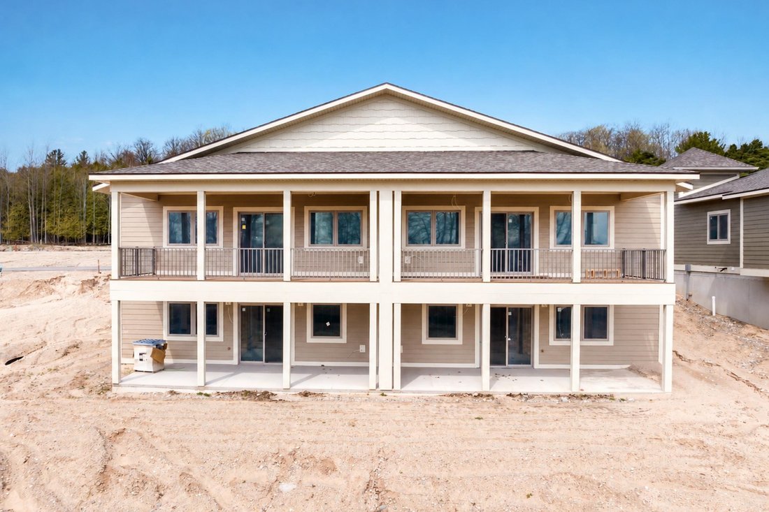 Condo in Suttons Bay, Michigan, United States 2 - 18307633