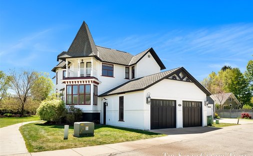House in Fruitport Charter Township, Michigan, United States 1
