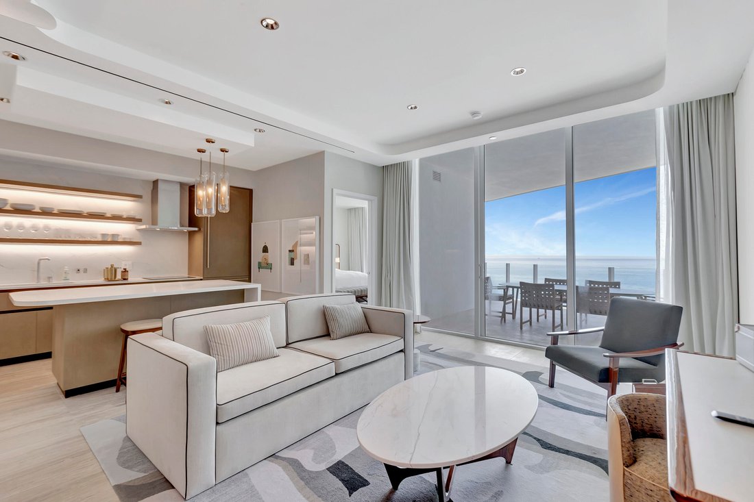 Condo in Fort Lauderdale, Florida, United States 4 - 18306732