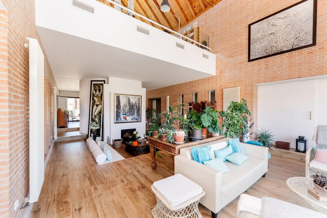Villa in Las Rozas de Madrid, Comunidad de Madrid, Spain 4 - 18306213
