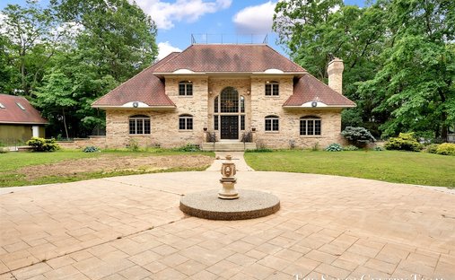 House in Allegan, Michigan, United States 1