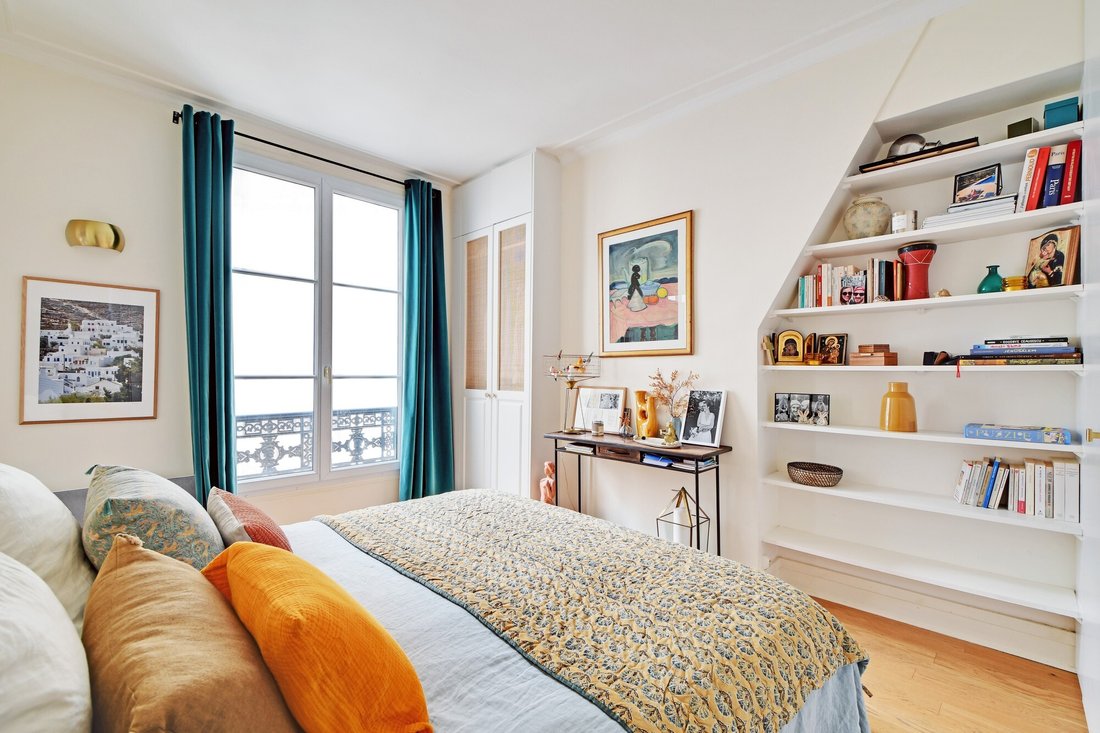 Apartment in Grange Aux Belles-Terrage, Paris 10e Arrondissement, Paris 4 - 18306381