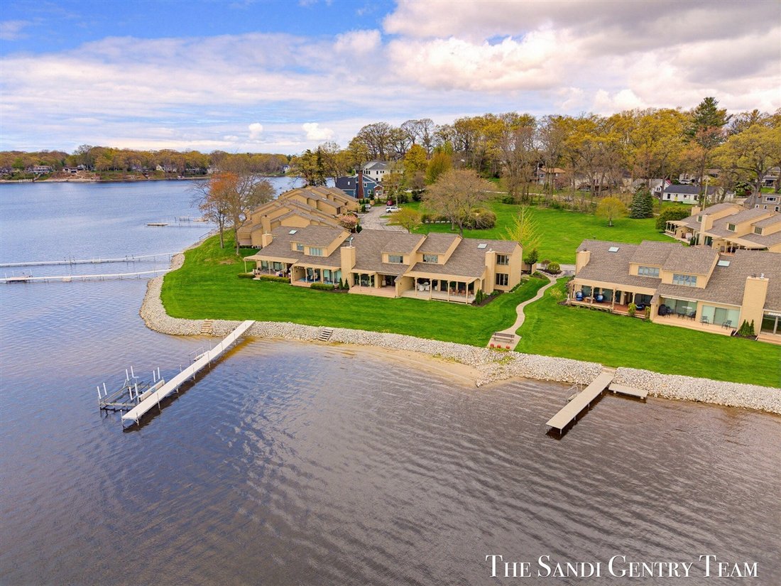 Condo in Fruitport Charter Township, Michigan, United States 4 - 18309639